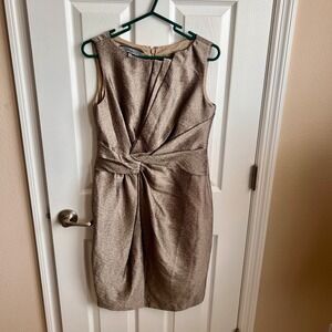 Anne Klein New York Dress Sleeveless Sheath Metallic Gold Twist Front Women 6‎